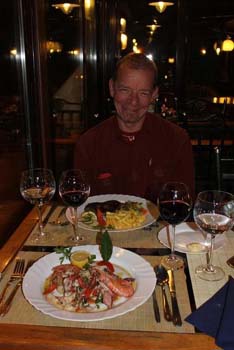 Feines Abendessen in Budwa